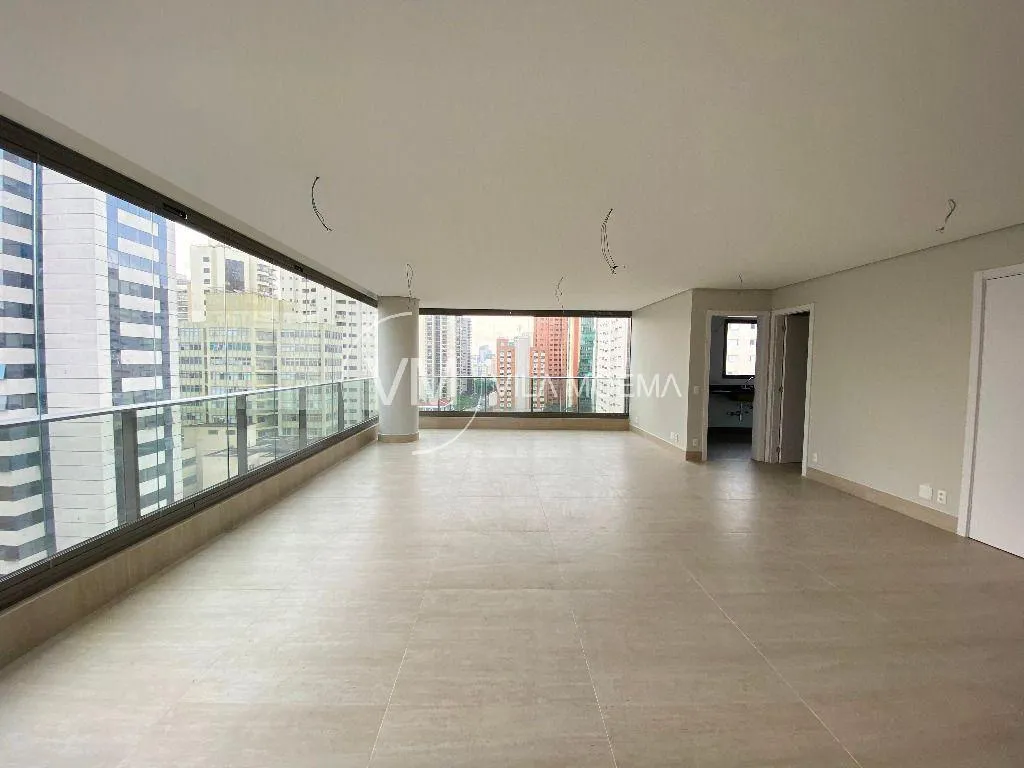 Apartamento com 3 suítes à venda em Vila Nova Conceição, São Paulo, por R$ 6.400.000 Imagem 3