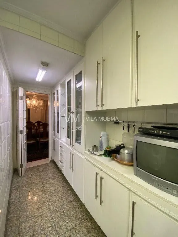 Apartamento com 3 suítes à venda em Moema, São Paulo, por R$ 3.900.000 Imagem 9
