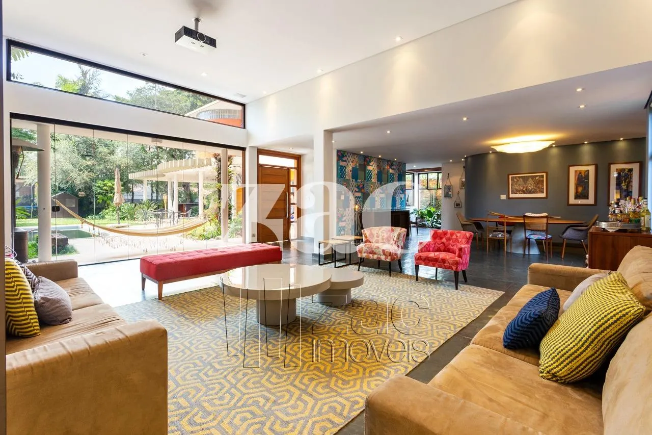 Casa com 4 suítes à venda em Alto De Pinheiros, São Paulo, por R$ 5.700.000 Imagem 2