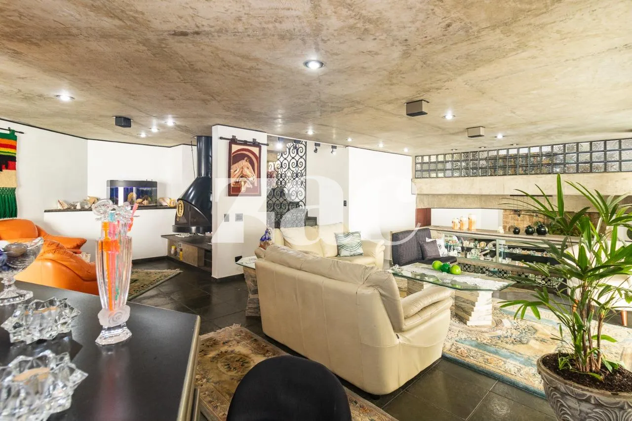 Casa com 3 suítes à venda em Alto De Pinheiros, São Paulo, por R$ 4.500.000 Imagem 13