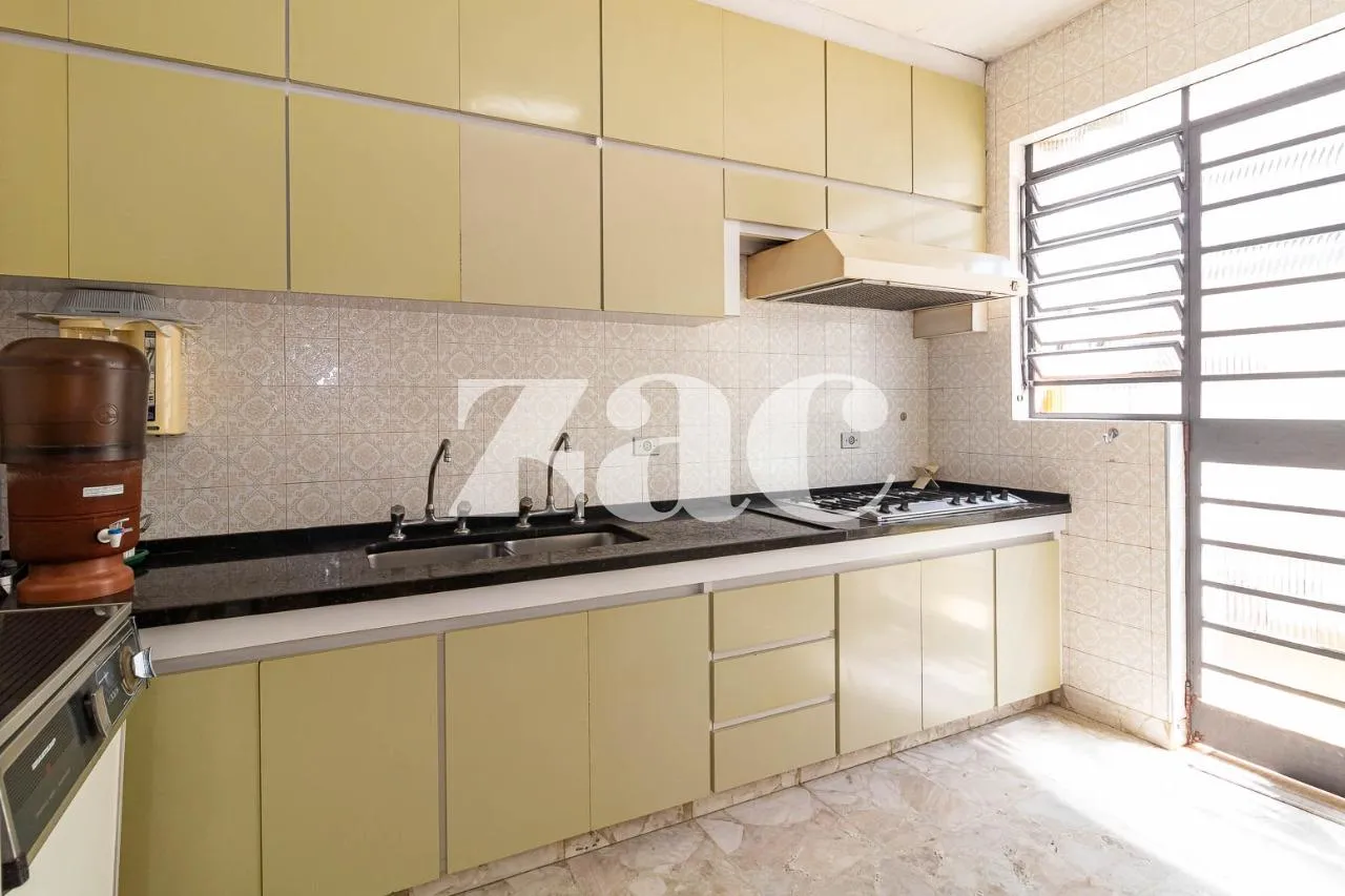 Casa com 2 suítes à venda em Alto De Pinheiros, São Paulo, por R$ 4.400.000 Imagem 16