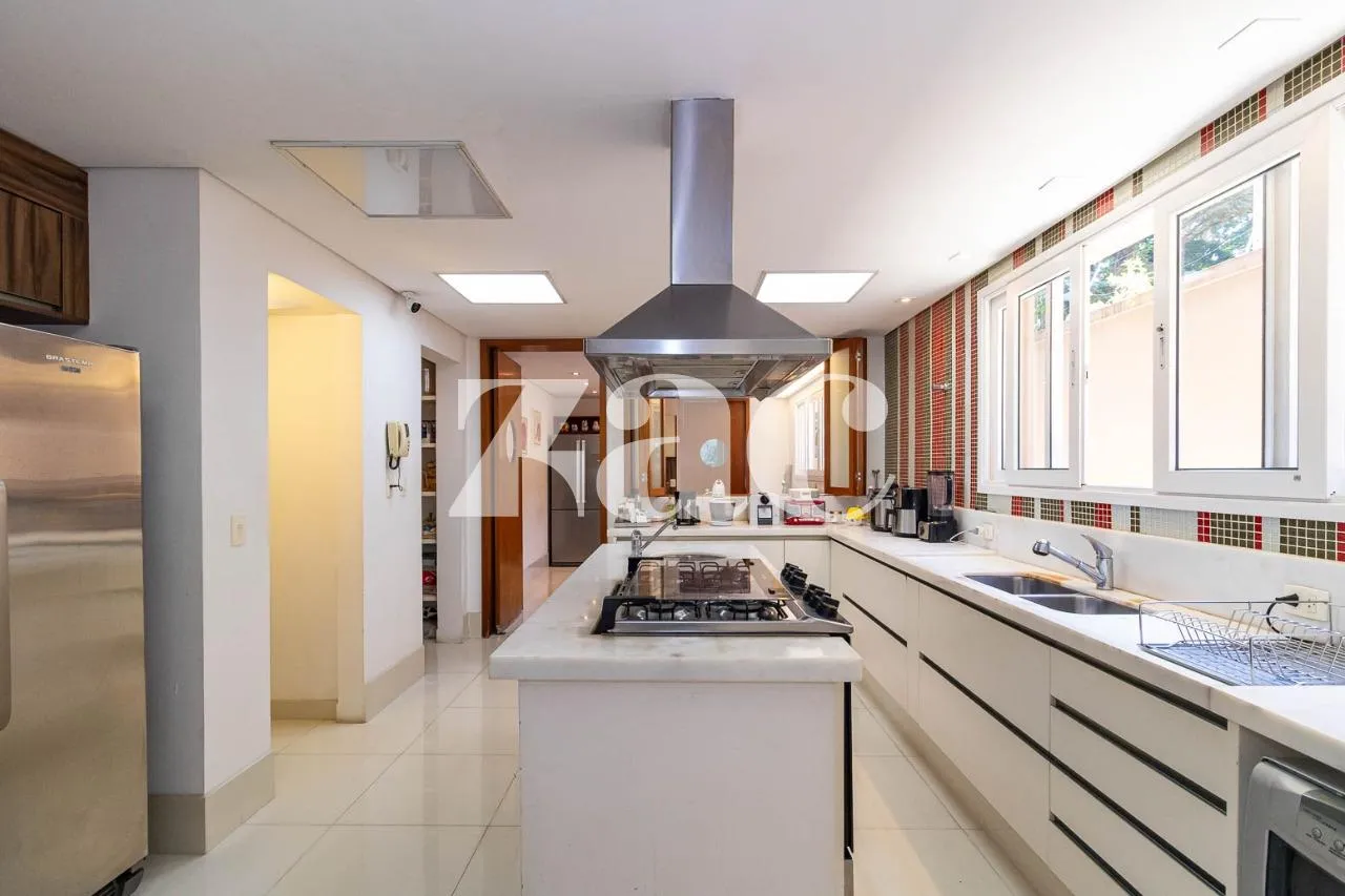 Casa com 5 suítes à venda em Alto De Pinheiros, São Paulo, por R$ 5.950.000 Imagem 15