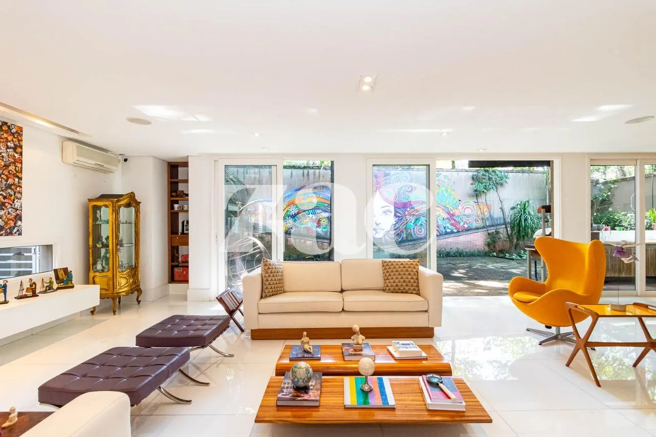 Casa com 5 suítes à venda em Alto De Pinheiros, São Paulo, por R$ 5.950.000 Imagem 3