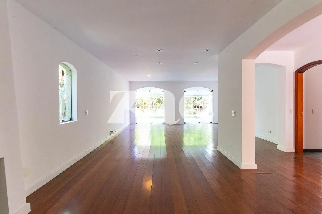 Casa com 4 suítes à venda em Alto De Pinheiros, São Paulo, por R$ 3.900.000 Imagem 9