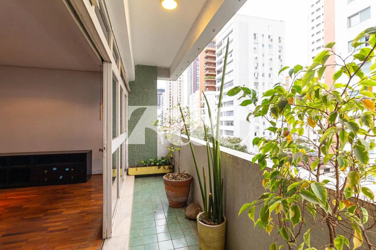 Apartamento com 1 suítes à venda em Itaim Bibi, São Paulo, por R$ 2.150.000 Imagem 2