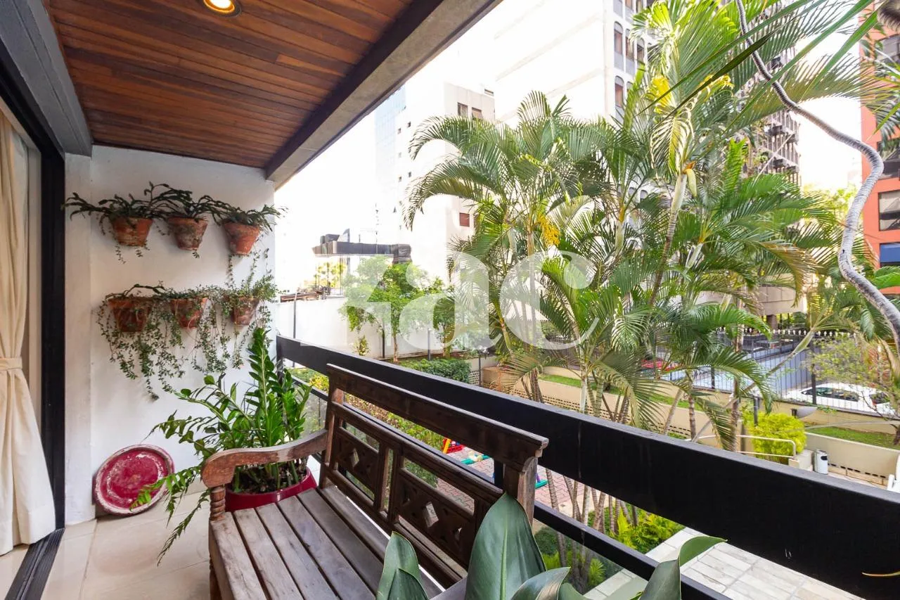 Apartamento com 1 suítes à venda em Itaim Bibi, São Paulo, por R$ 2.300.000