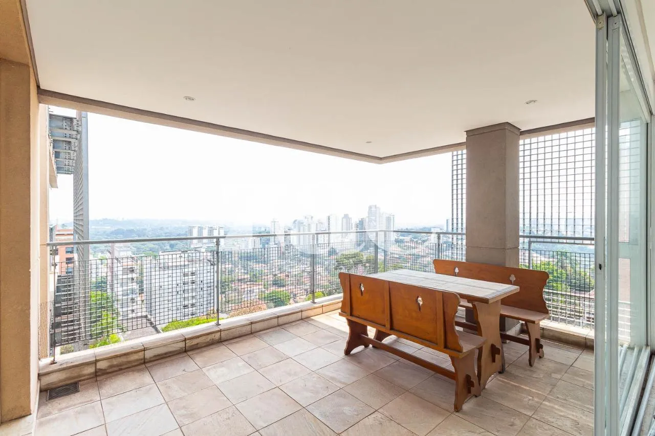 Cobertura com 3 suítes à venda em Vila Madalena, São Paulo, por R$ 4.900.000
