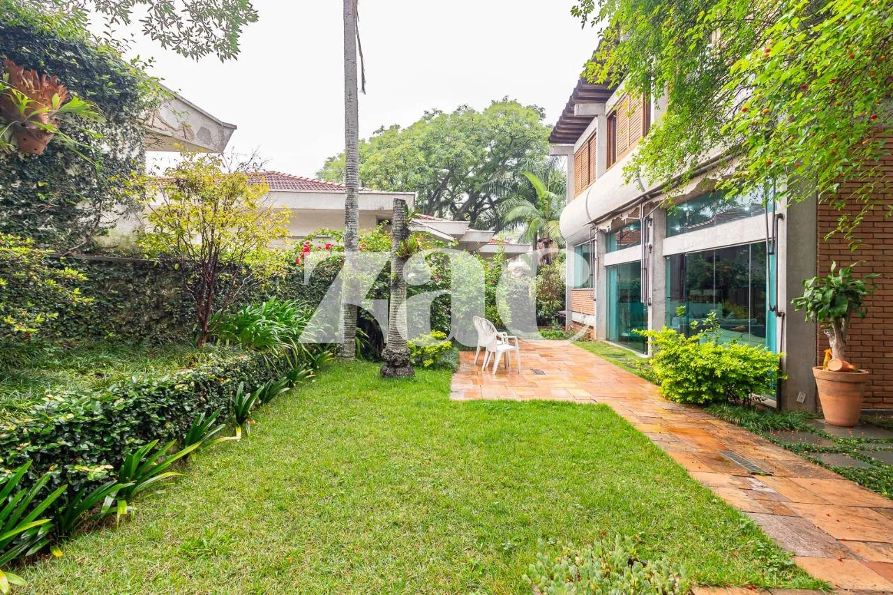 Casa com 2 suítes à venda em Pacaembu, São Paulo, por R$ 3.700.000 Imagem 2