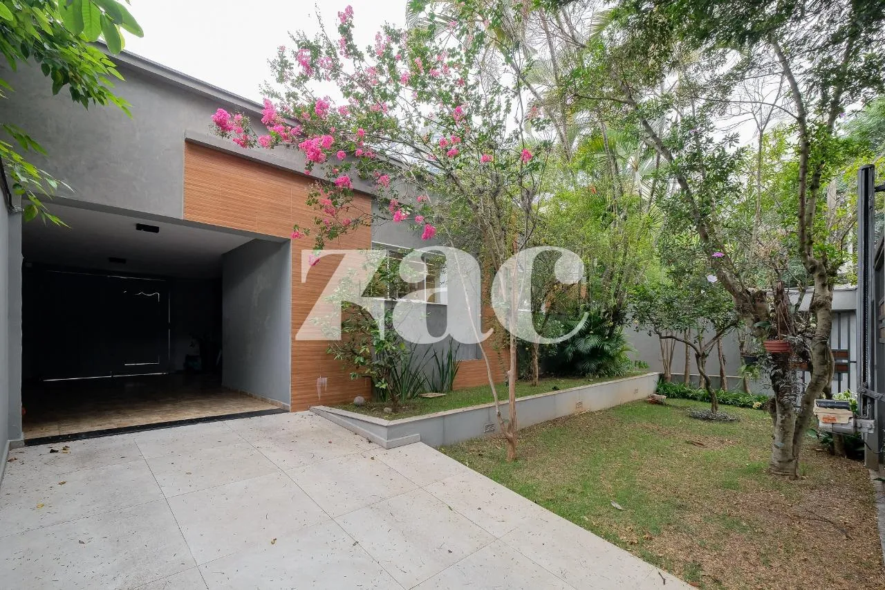 Casa com 3 suítes à venda em Alto De Pinheiros, São Paulo, por R$ 4.380.000
