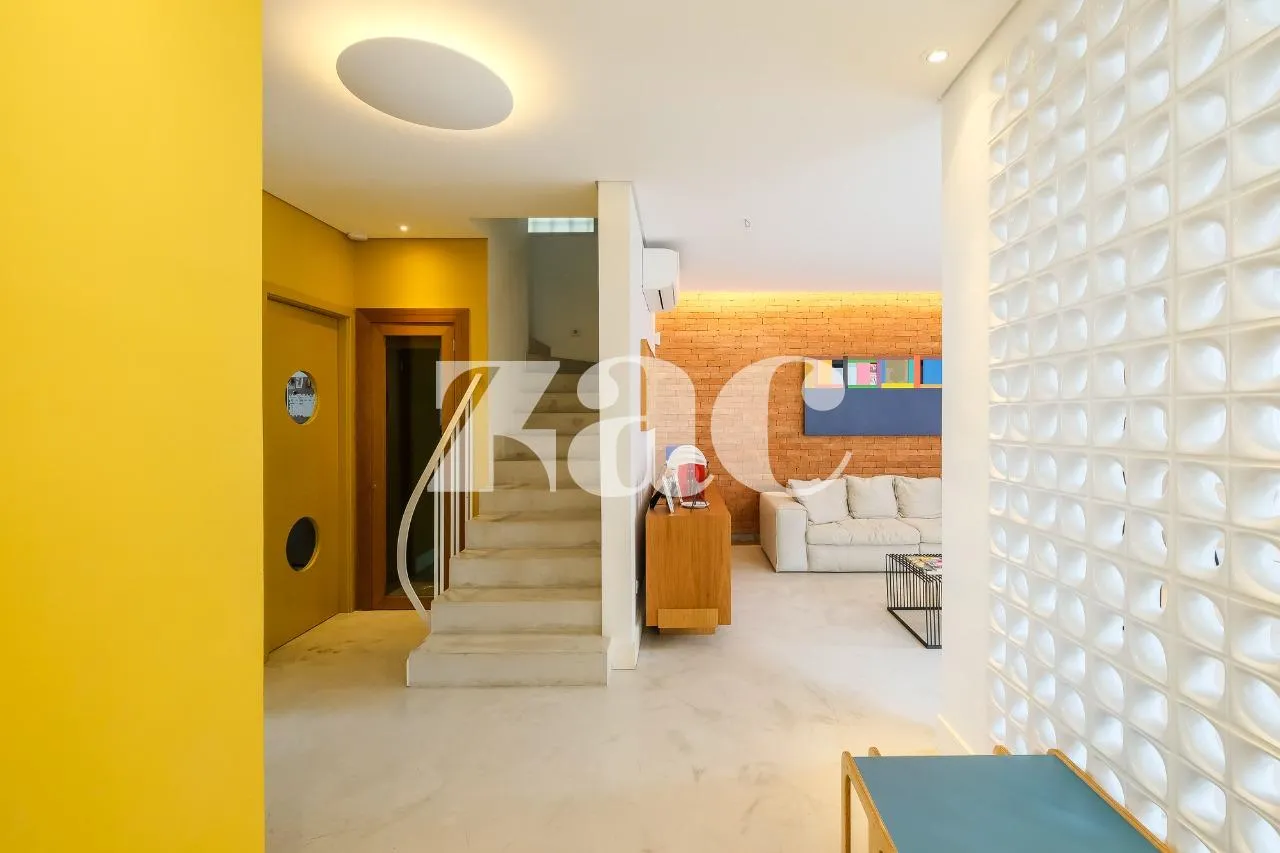 Casa com 1 suítes à venda em Alto De Pinheiros, São Paulo, por R$ 4.500.000 Imagem 2