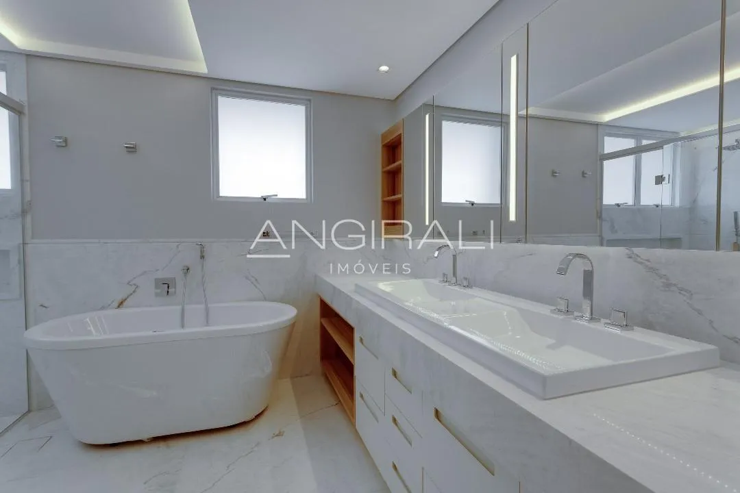 Apartamento com 3 suítes à venda em Vila Nova Conceição, São Paulo, por R$ 23.000.000 Imagem 27