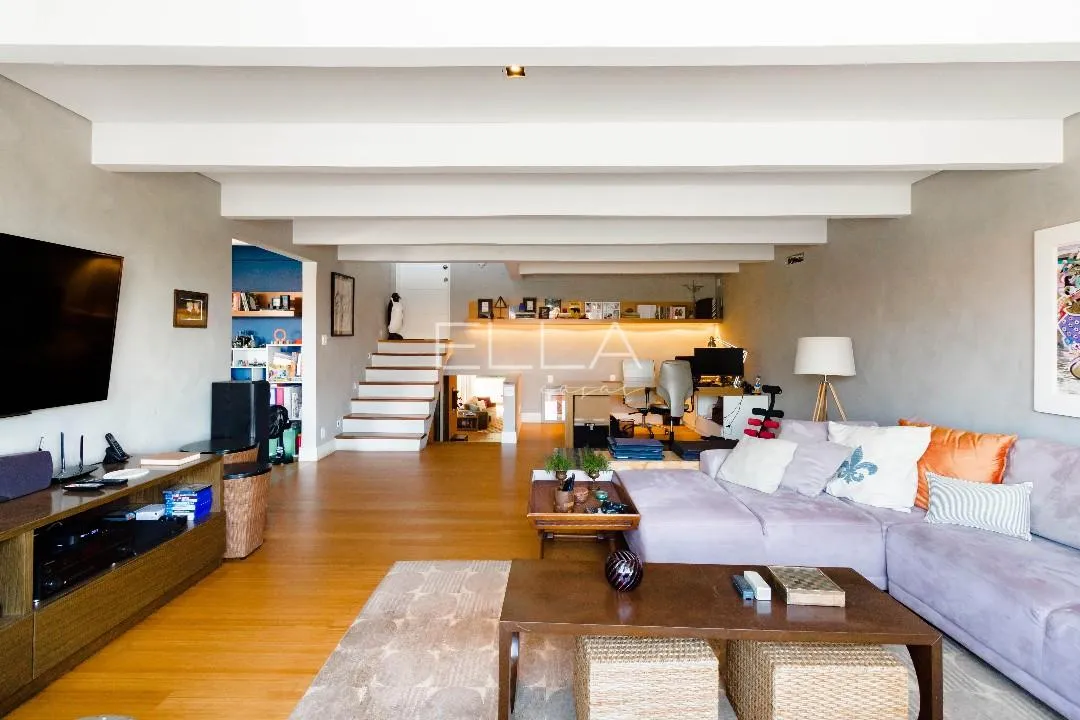 Casa com 5 suítes à venda em Alto de Pinheiros, São Paulo, por R$ 10.000.000 Imagem 12