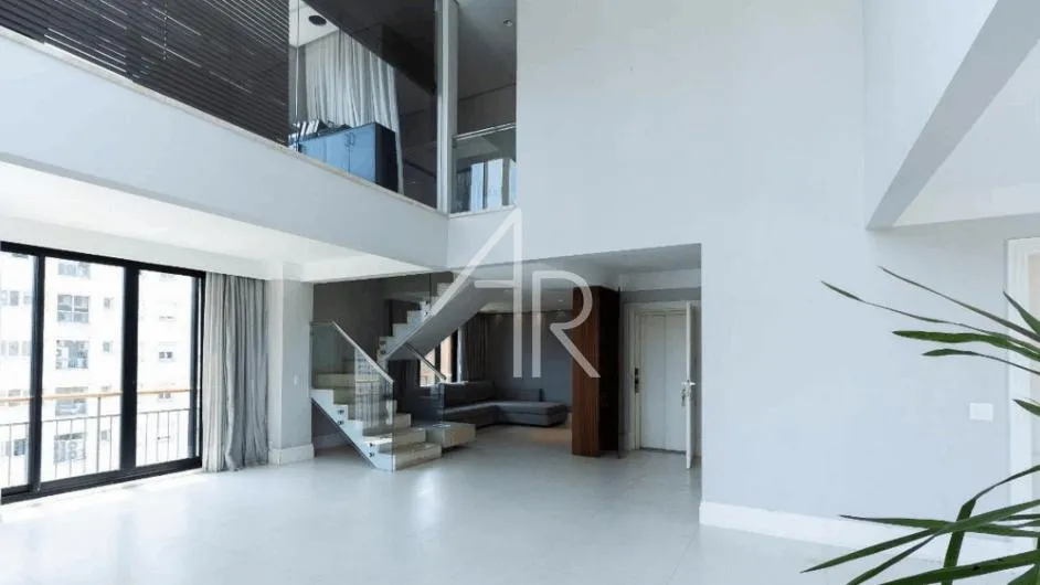 Cobertura com 3 suítes à venda em Moema, São Paulo, por R$ 4.500.000