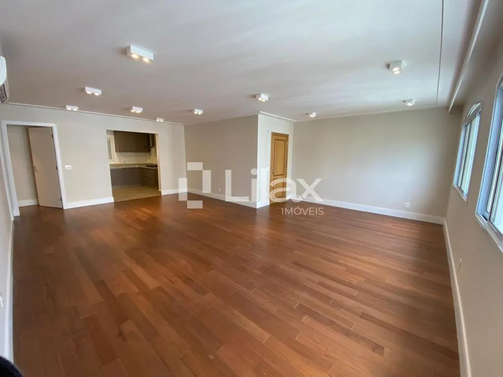 Apartamento com 3 suítes à venda em Itaim Bibi, São Paulo, por R$ 3.930.000