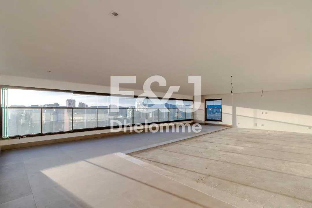 Apartamento com 5 suítes à venda em Santa Cecília, São Paulo, por R$ 4.000.000