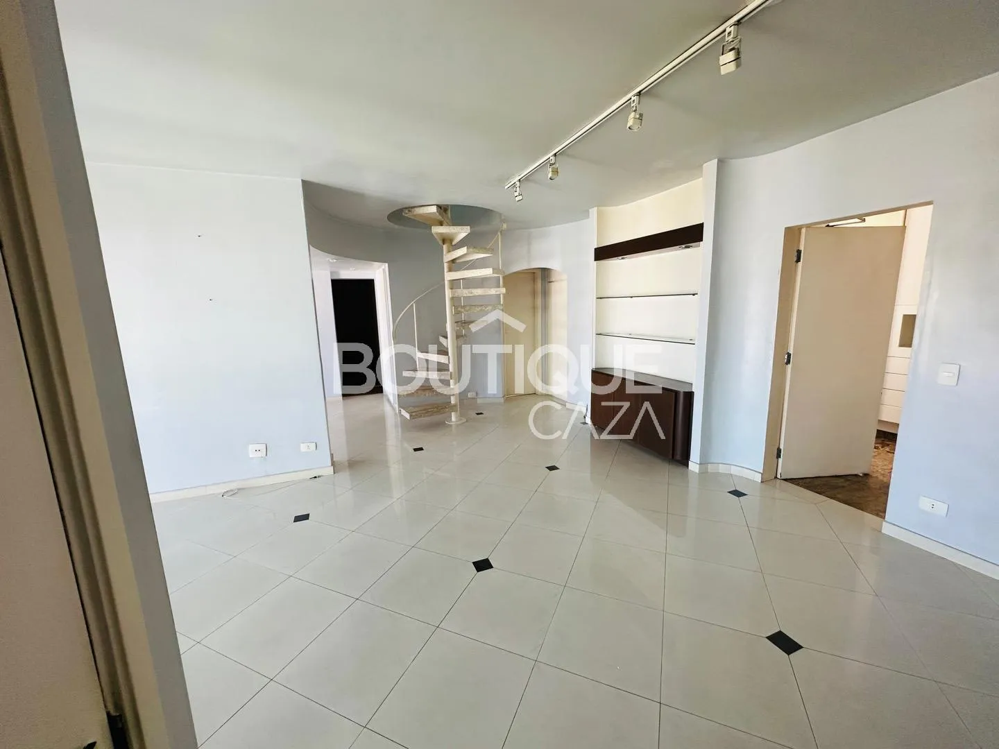 Cobertura com 2 suítes à venda em Moema, São Paulo, por R$ 2.850.000 Imagem 2