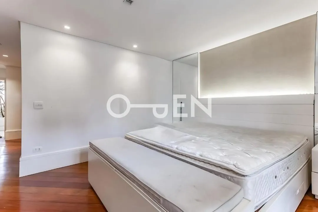 Duplex com 4 suítes à venda em Jardim Paulista, São Paulo, por R$ 4.500.000 Imagem 11