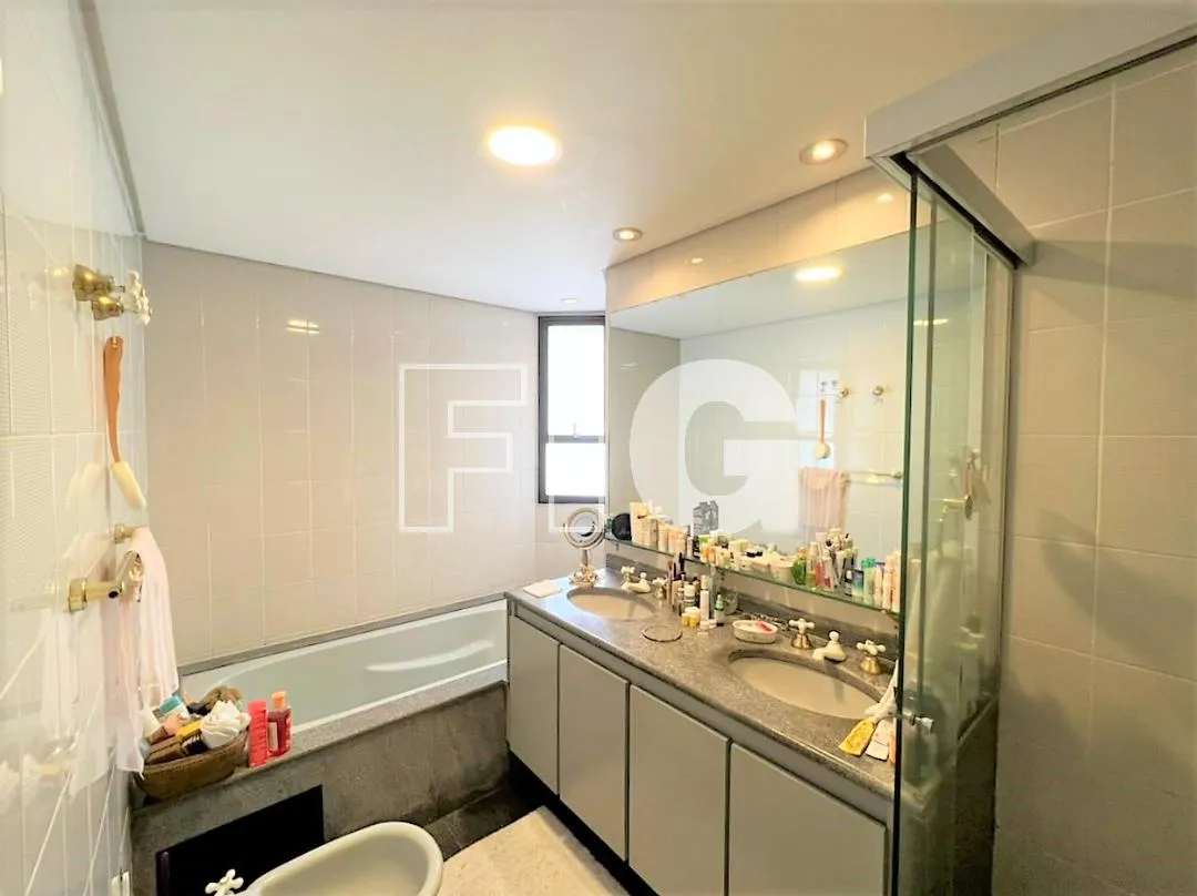 Apartamento com 3 suítes à venda em Itaim Bibi, São Paulo, por R$ 6.400.000 Imagem 19