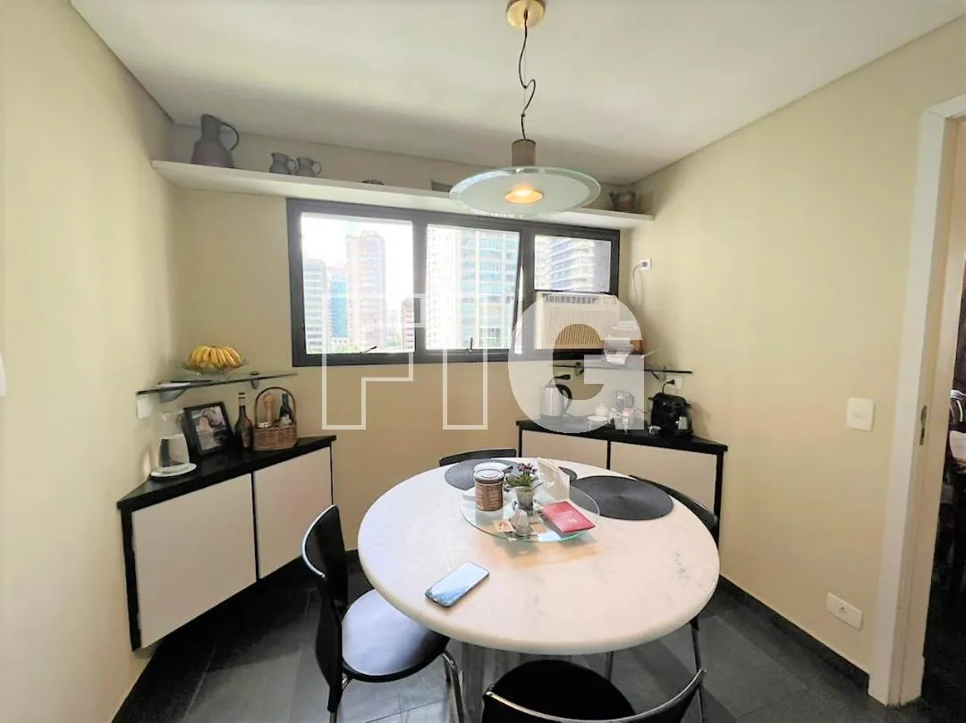 Apartamento com 3 suítes à venda em Itaim Bibi, São Paulo, por R$ 6.400.000 Imagem 11