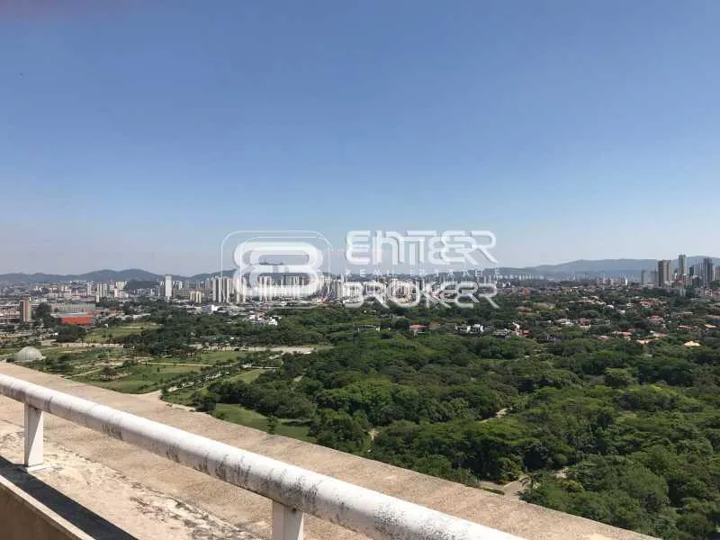 Cobertura com 5 suítes à venda em Alto de Pinheiros, São Paulo, por R$ 18.610.000