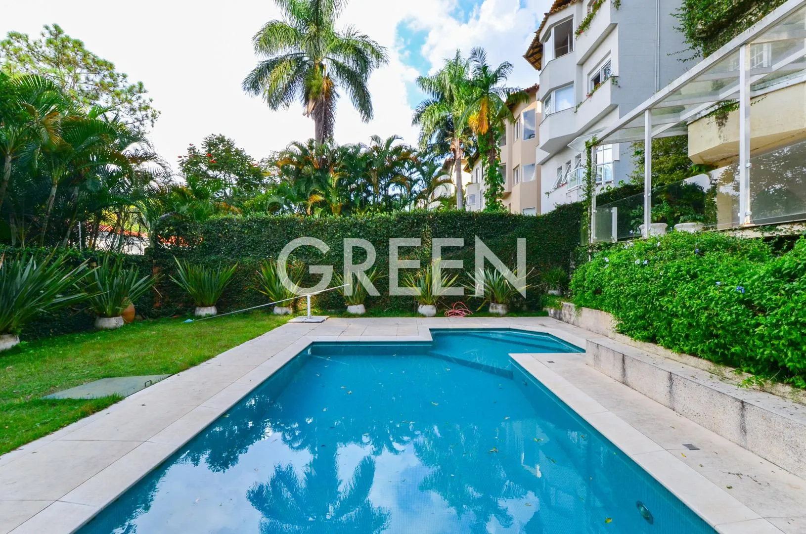 Casa de condomínio com 3 suítes à venda em Morumbi, São Paulo, por R$ 2.500.000 Imagem 3