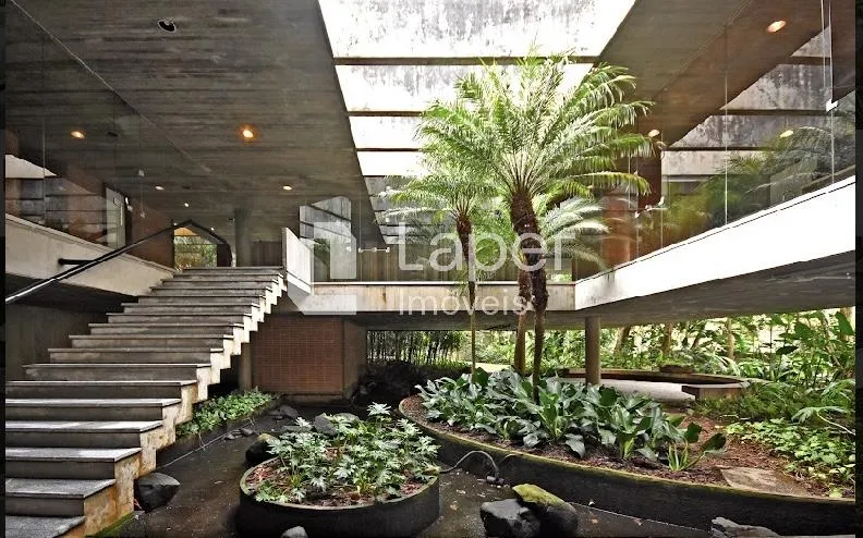 Casa com 3 suítes à venda em Cidade Jardim, São Paulo, por R$ 16.000.000