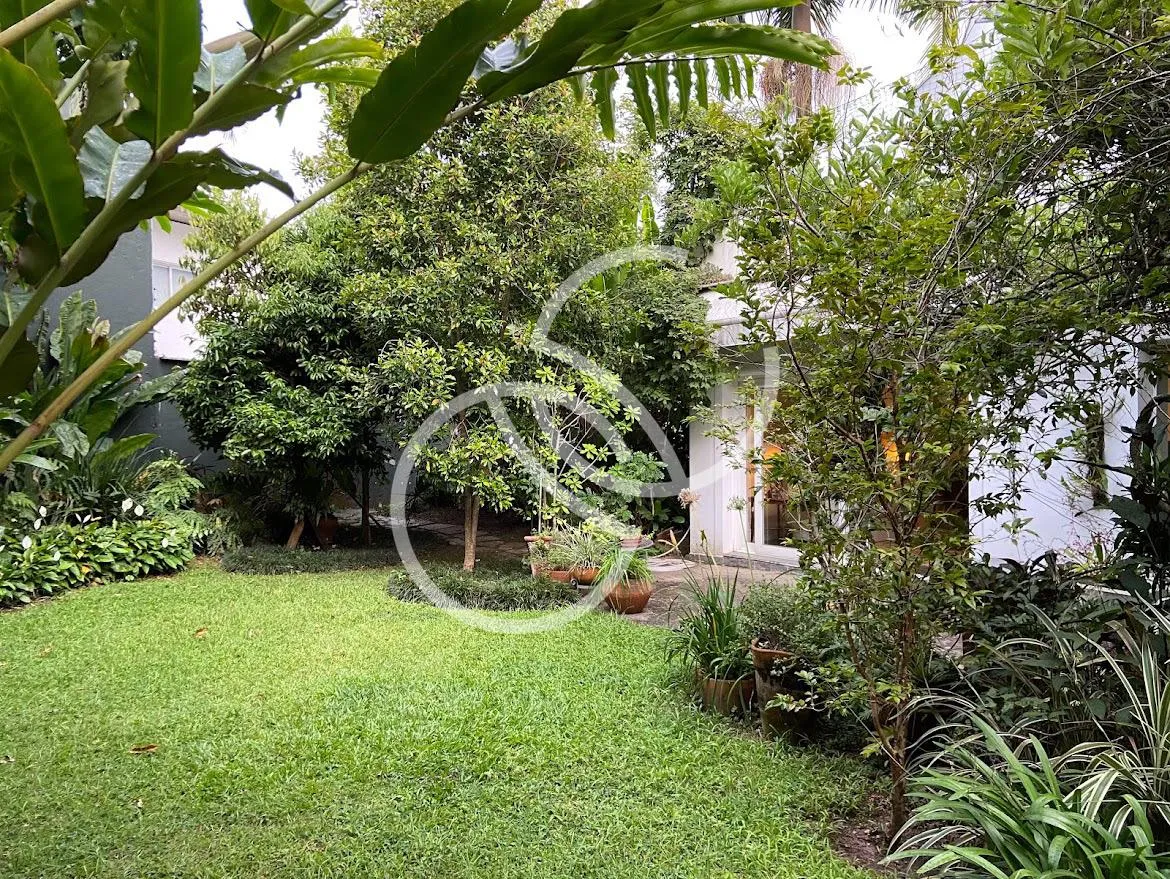 Casa com 2 suítes à venda em Real Parque, São Paulo, por R$ 2.850.000