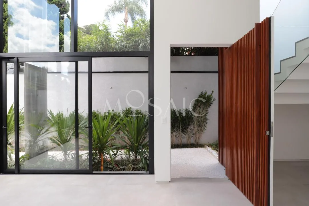 Casa com 4 suítes à venda em Alto de Pinheiros, São Paulo, por R$ 7.950.000 Imagem 2