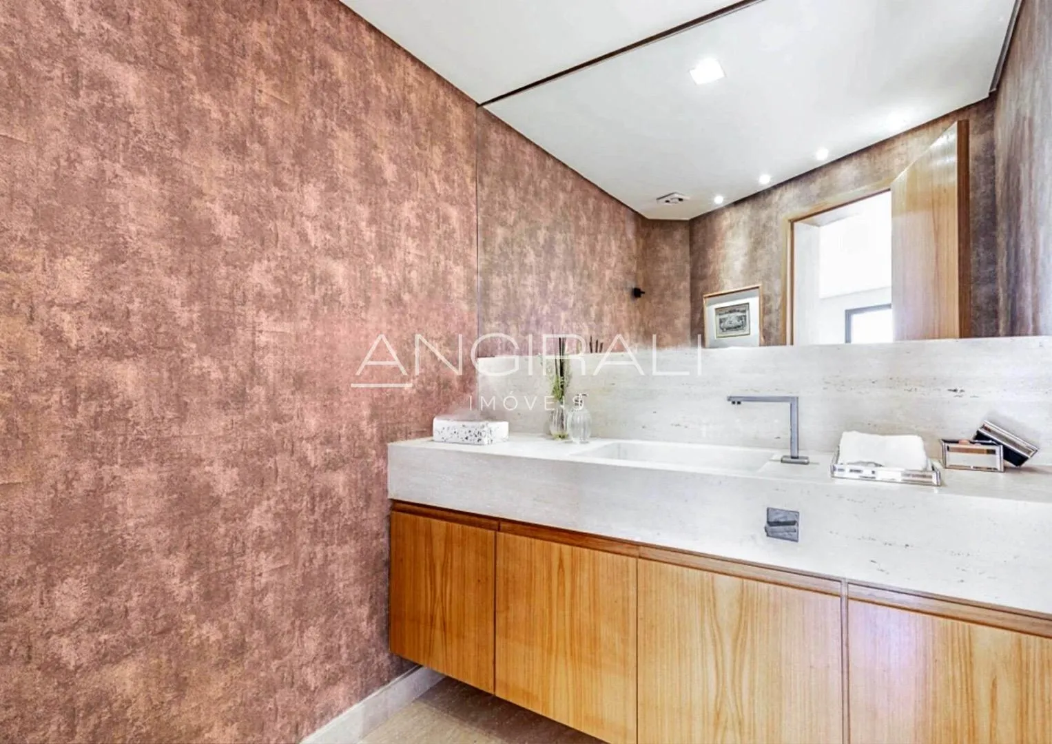 Apartamento com 3 suítes à venda em Vila Nova Conceição, São Paulo, por R$ 25.000.000 Imagem 17