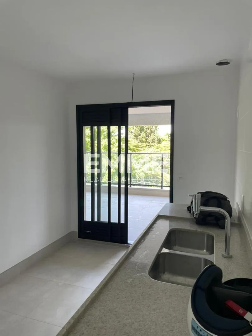 Apartamento com 3 suítes à venda em Morumbi, São Paulo, por R$ 4.500.000 Imagem 8