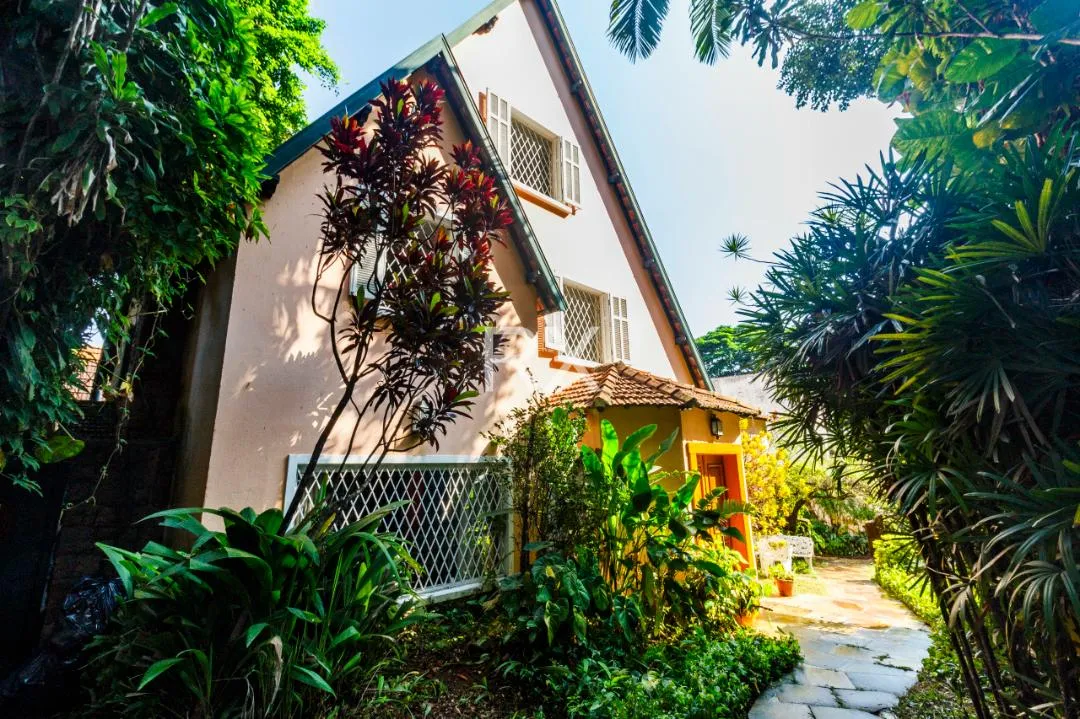 Casa com 2 suítes à venda em Santa Cecília, São Paulo, por R$ 7.500.000 Imagem 38
