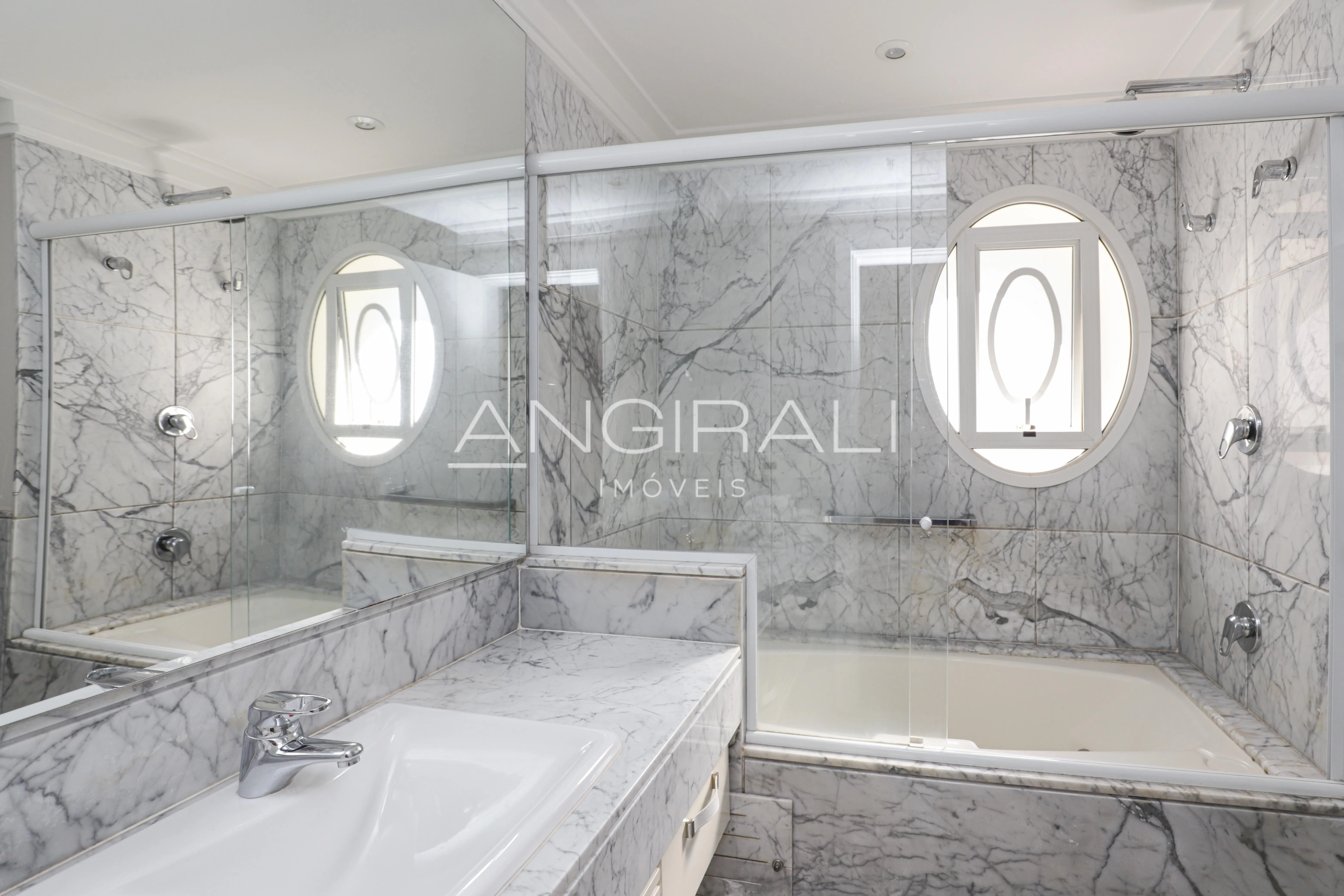 Apartamento com 5 suítes à venda em Moema, São Paulo, por R$ 17.250.000 Imagem 43