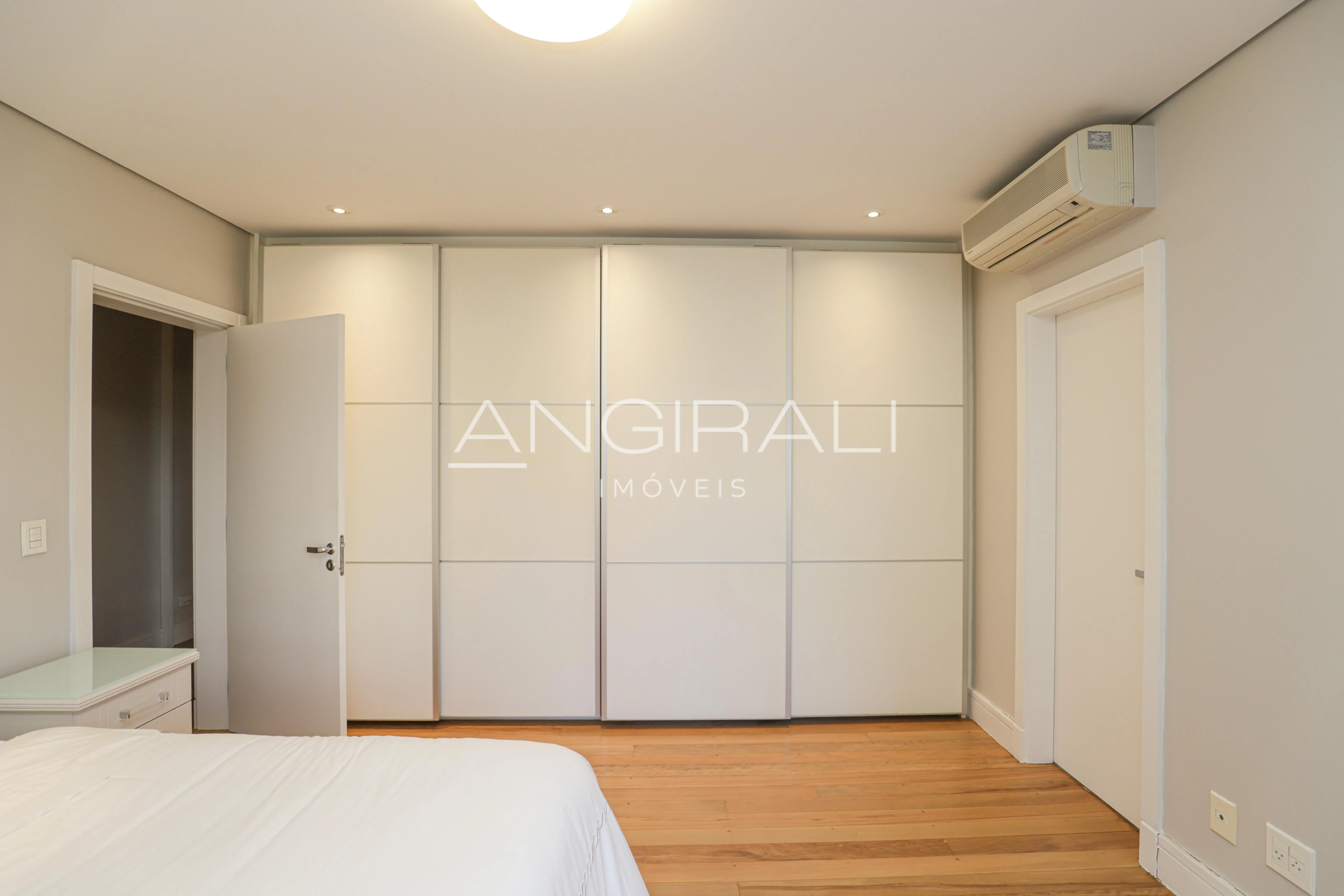 Apartamento com 5 suítes à venda em Moema, São Paulo, por R$ 17.250.000 Imagem 31