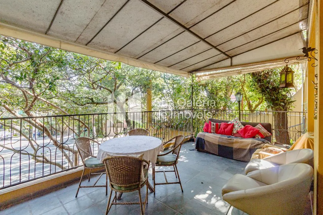 Casa com 2 suítes à venda em Vila Madalena, São Paulo, por R$ 2.180.000