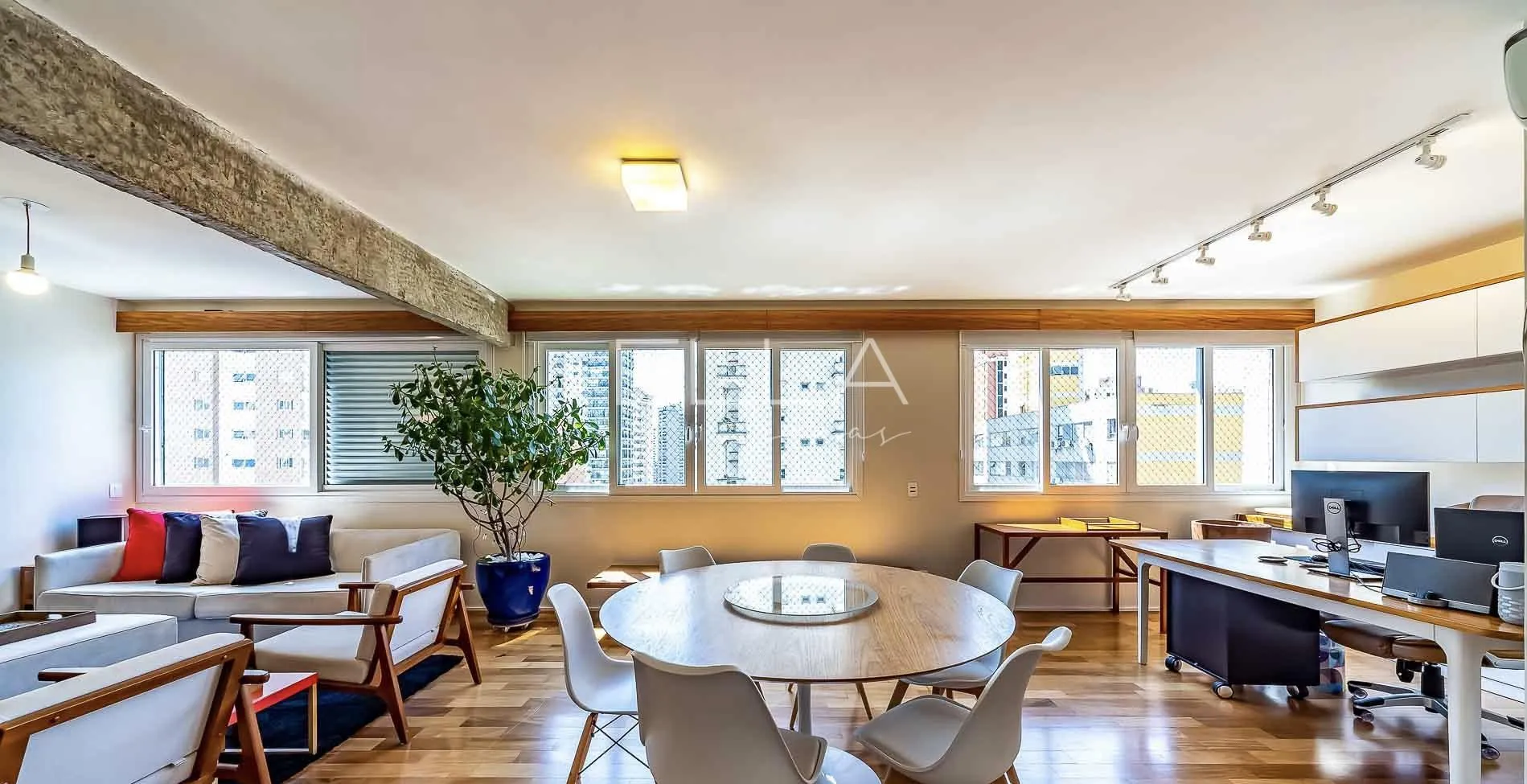 Apartamento com 2 suítes à venda em Moema, São Paulo, por R$ 1.950.000 Imagem 3