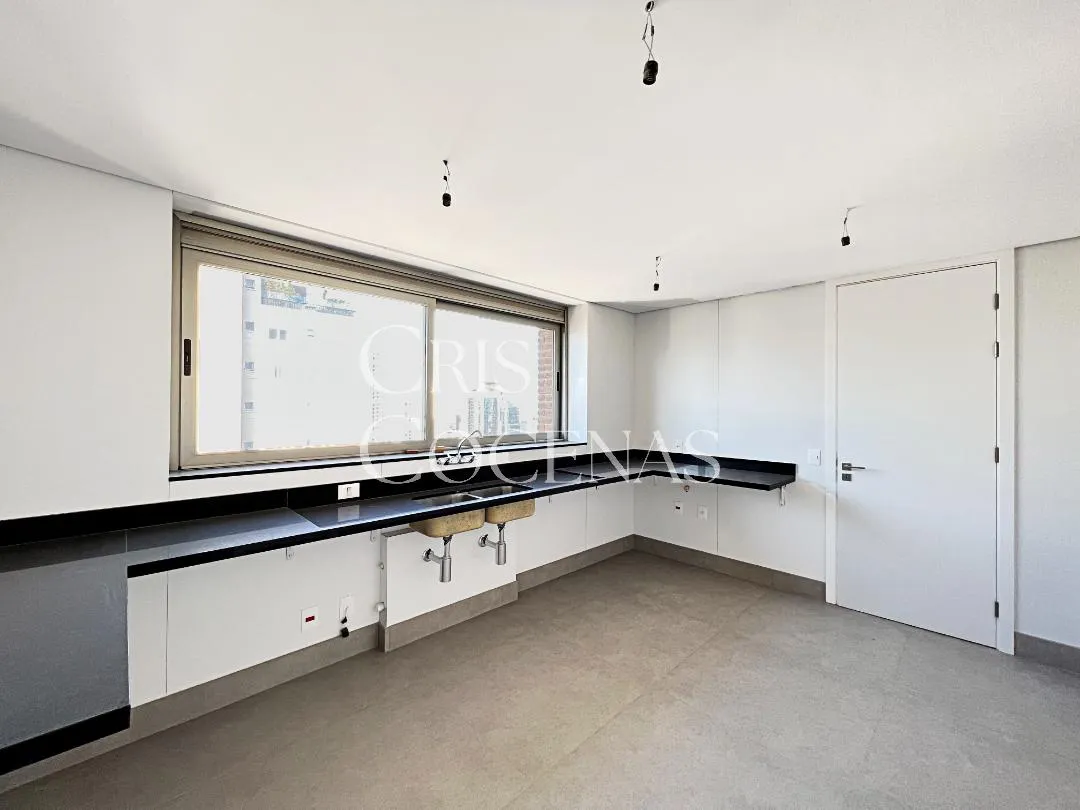 Apartamento com 3 suítes à venda em Itaim Bibi, São Paulo, por R$ 13.900.000 Imagem 17