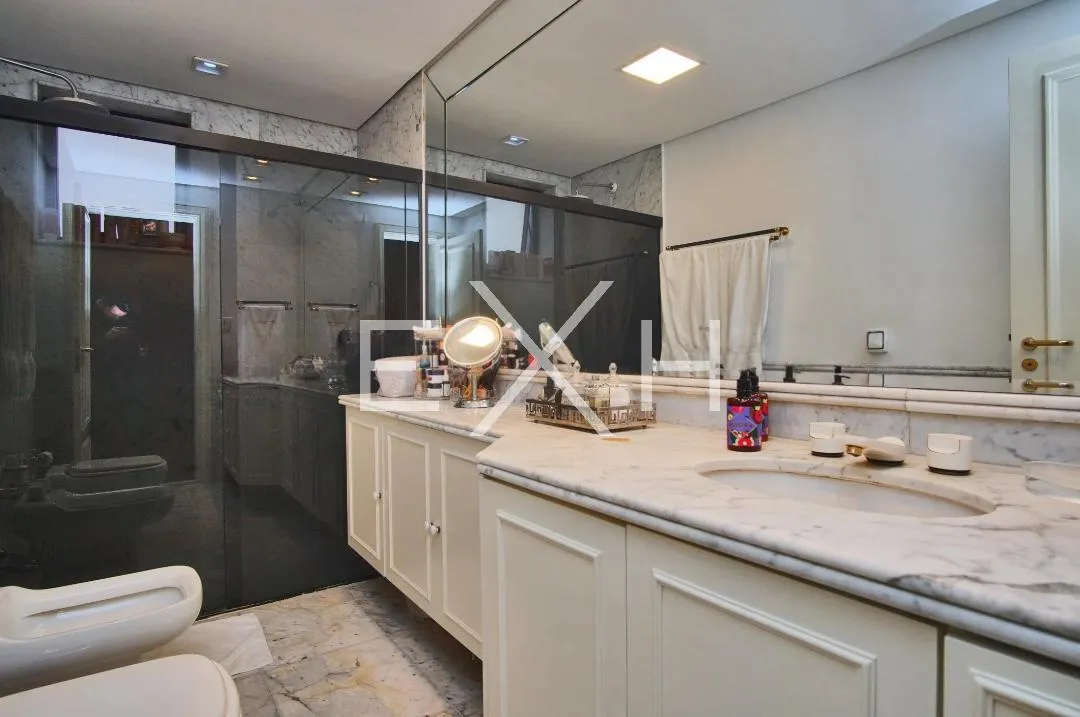 Apartamento com 4 suítes à venda em Vila Nova Conceição, São Paulo, por R$ 24.900.000 Imagem 11