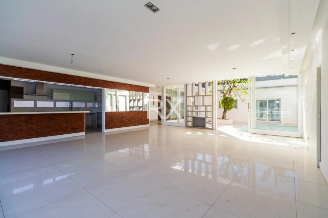 Casa com 3 suítes à venda em Pacaembu, São Paulo, por R$ 4.500.000 Imagem 13