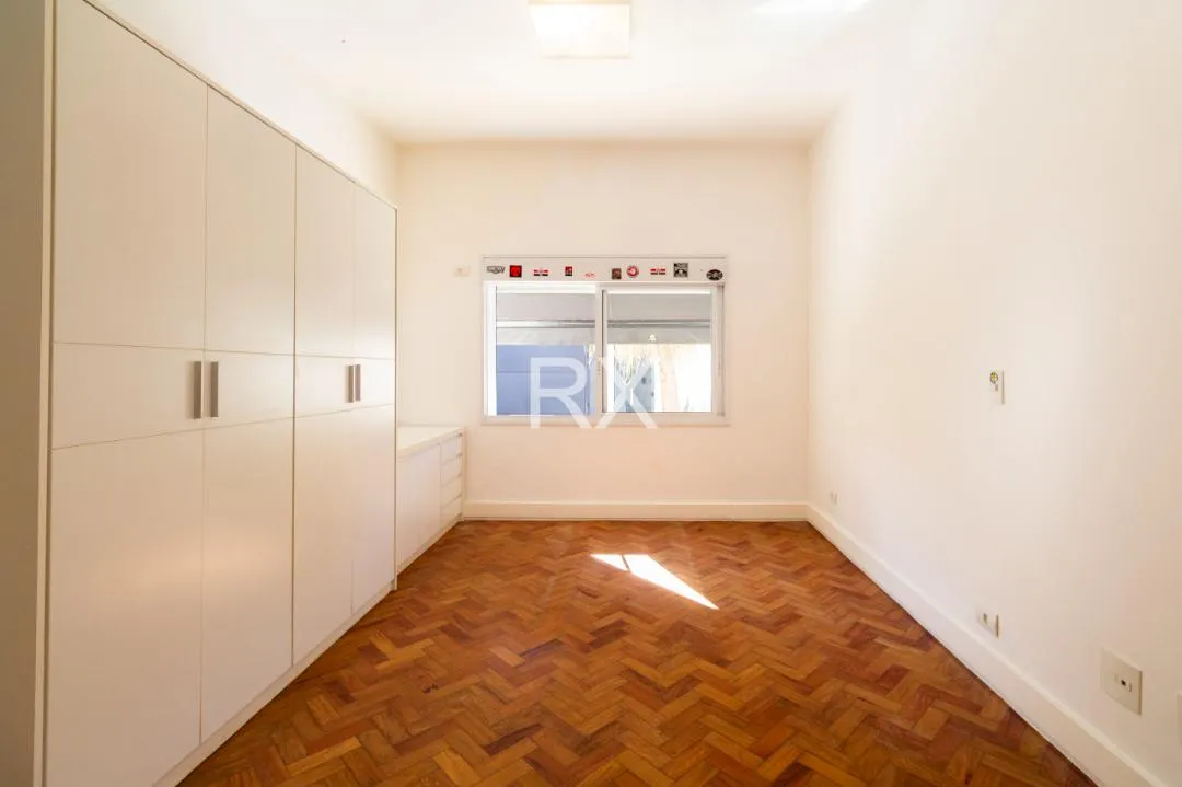 Casa com 3 suítes à venda em Pacaembu, São Paulo, por R$ 4.500.000 Imagem 24