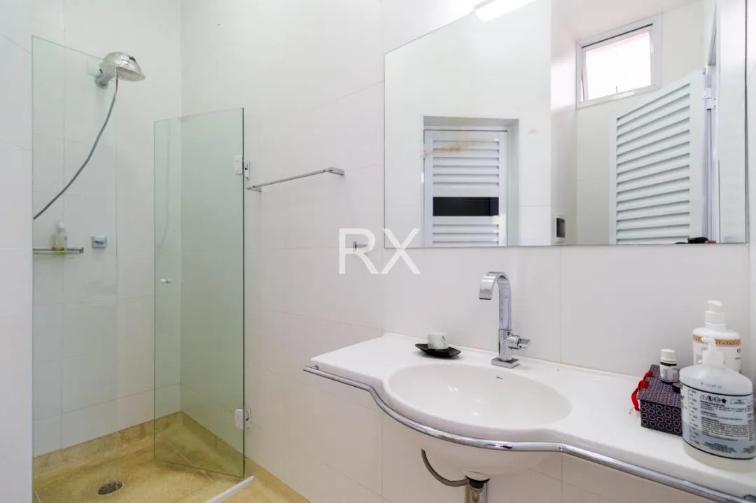 Casa com 3 suítes à venda em Pacaembu, São Paulo, por R$ 4.500.000 Imagem 45