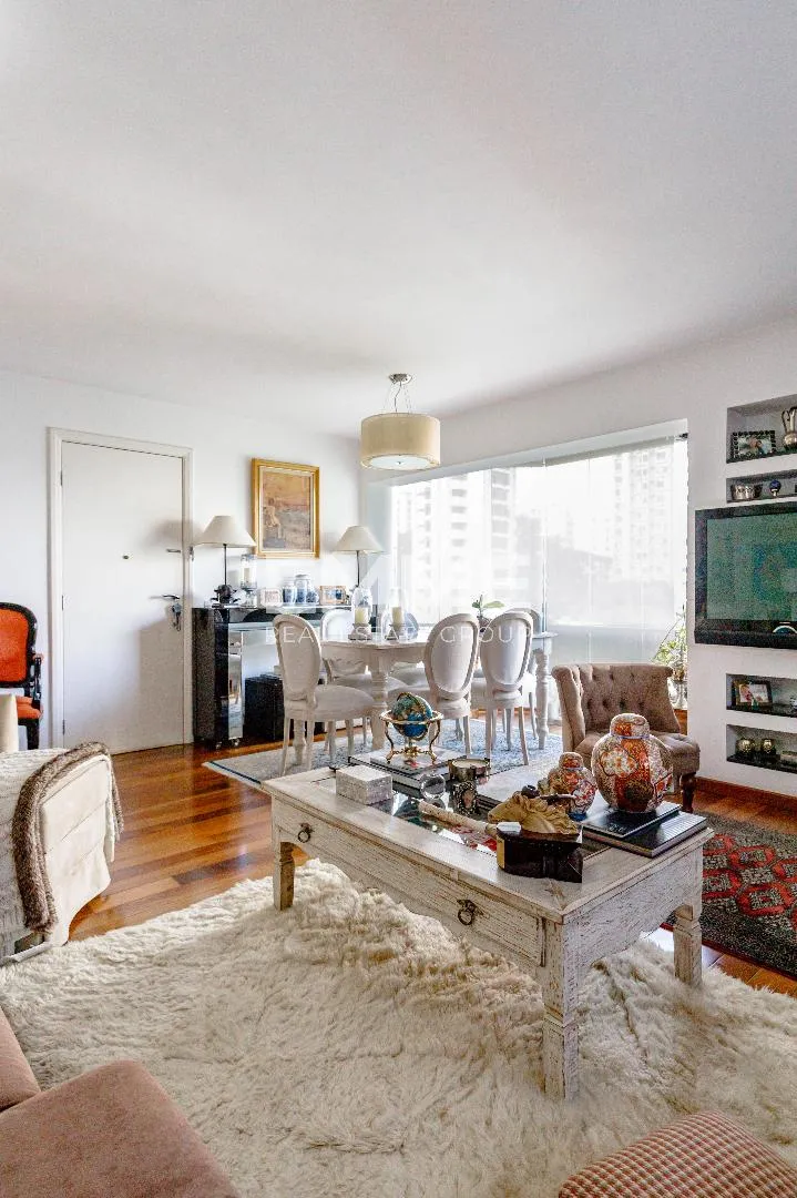 Apartamento com 2 suítes à venda em Real Parque, São Paulo, por R$ 1.200.000 Imagem 2