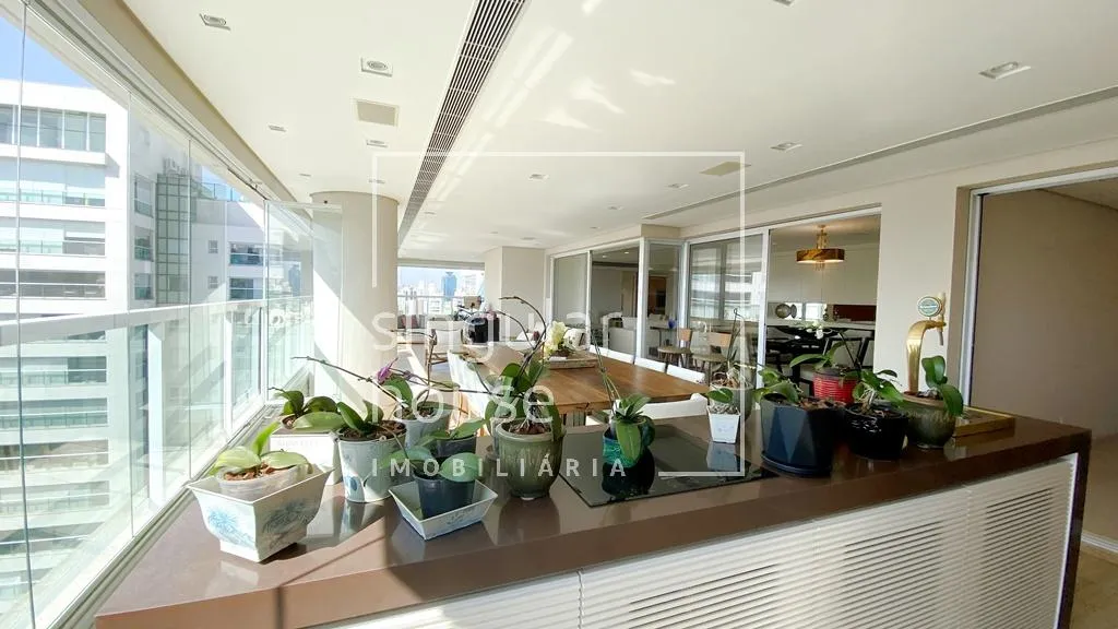 Apartamento com 3 suítes à venda em Moema, São Paulo, por R$ 16.000.000 Imagem 4