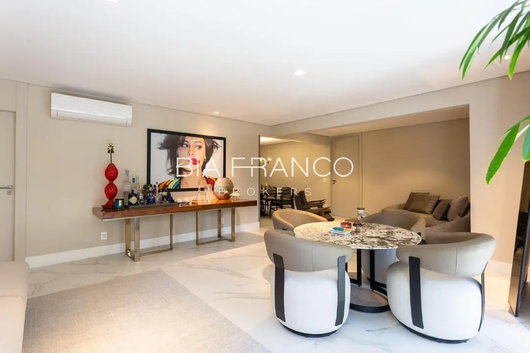 Apartamento com 2 suítes à venda em Vila Nova Conceição, São Paulo, por R$ 4.550.000 Imagem 6