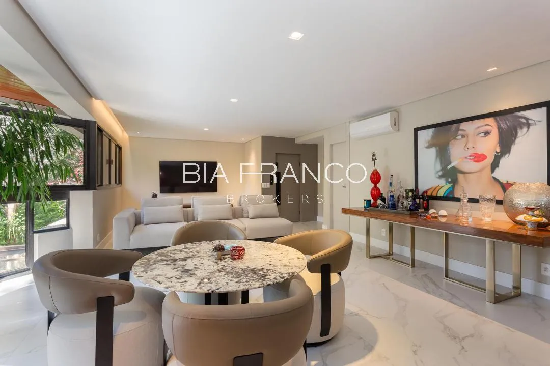 Apartamento com 2 suítes à venda em Vila Nova Conceição, São Paulo, por R$ 4.550.000 Imagem 2