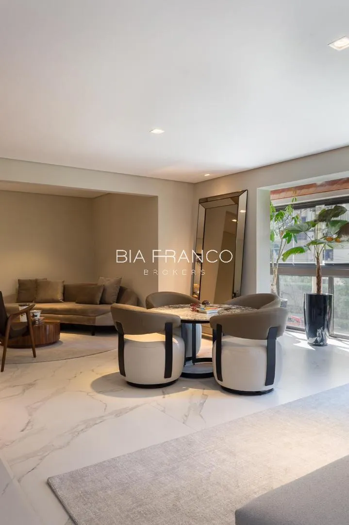 Apartamento com 2 suítes à venda em Vila Nova Conceição, São Paulo, por R$ 4.550.000 Imagem 10