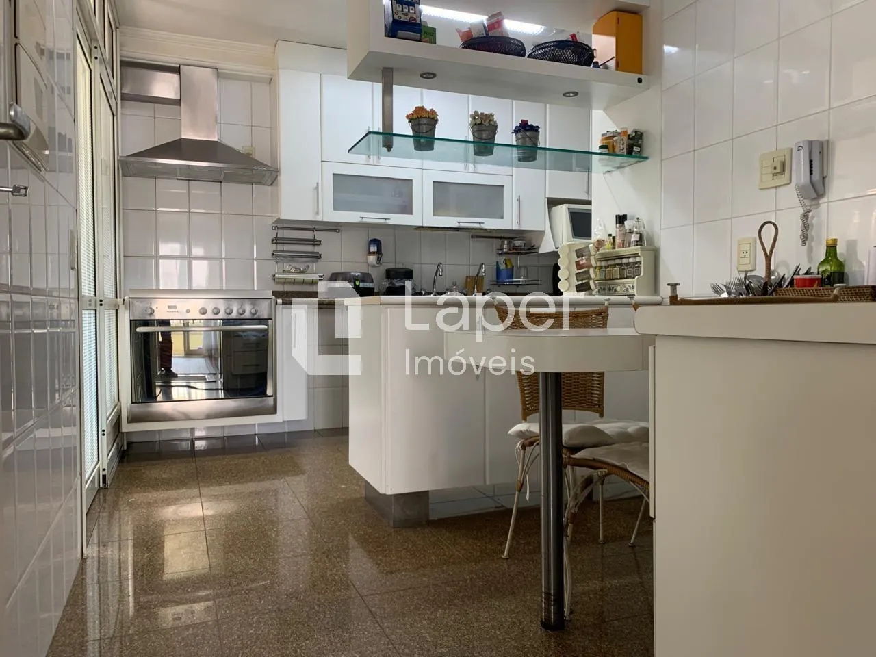 Apartamento com 2 suítes à venda em Moema, São Paulo, por R$ 2.400.000 Imagem 8