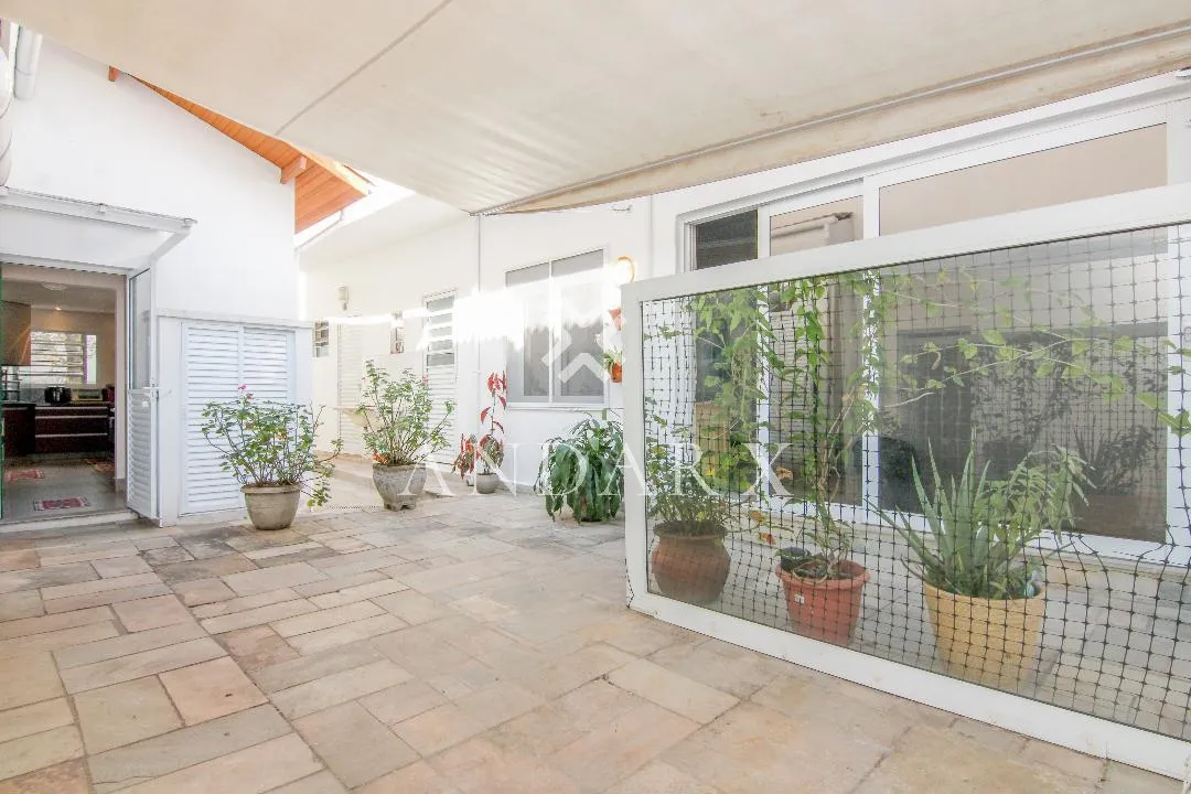 Casa com 3 suítes à venda em Pacaembu, São Paulo, por R$ 3.350.000 Imagem 29