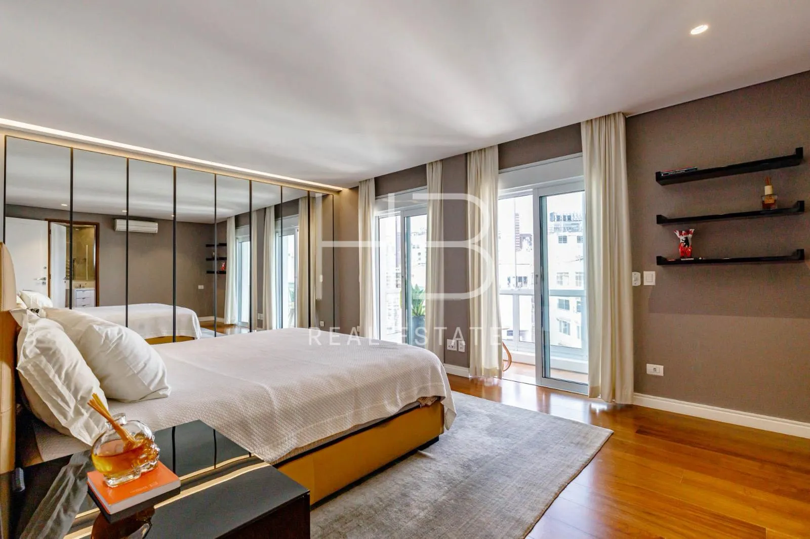 Cobertura com 3 suítes à venda em Jardim América, São Paulo, por R$ 13.900.000 Imagem 23