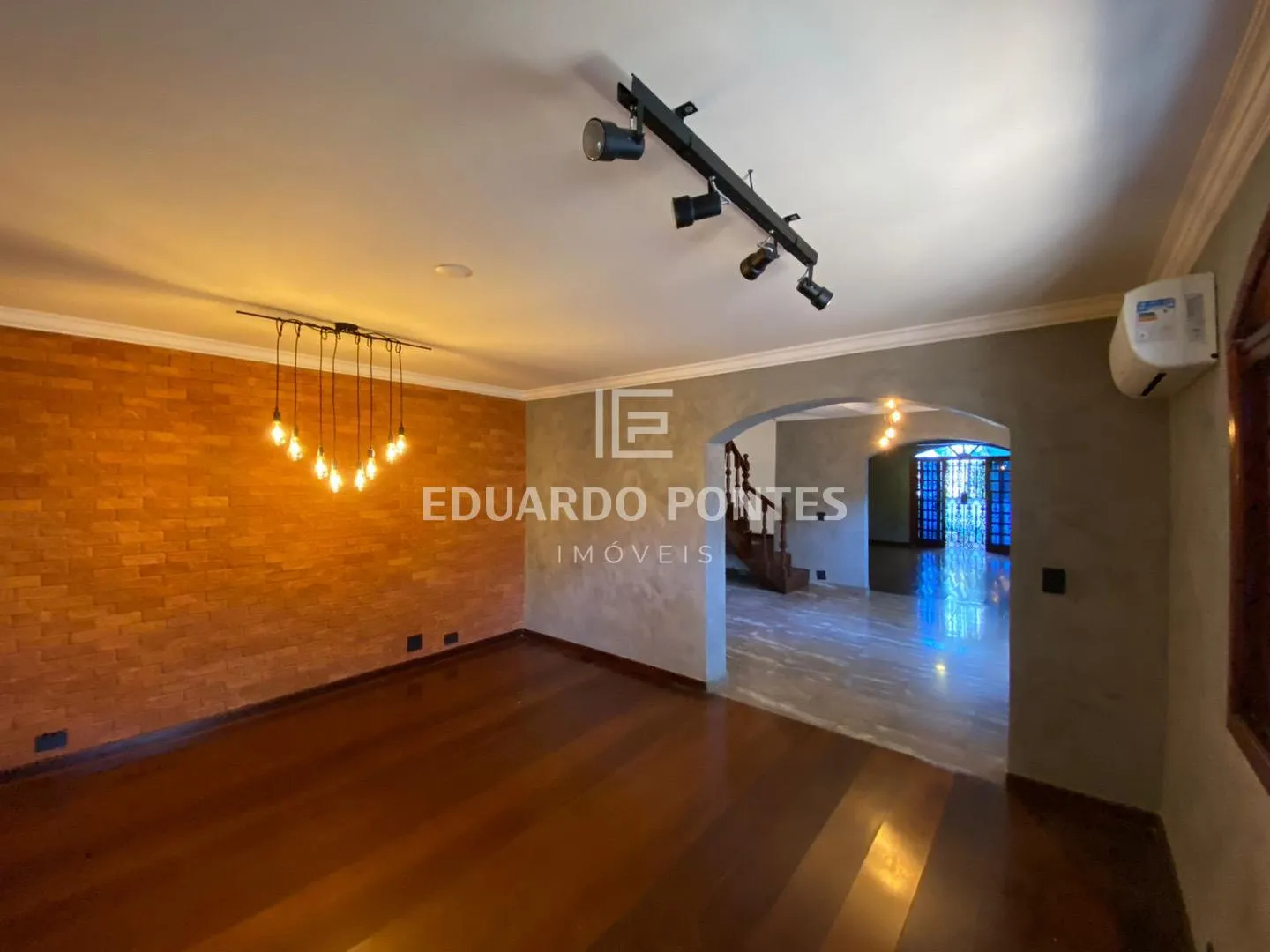 Casa de vila com 3 suítes à venda em Jardim Paulista, São Paulo, por R$ 4.300.000