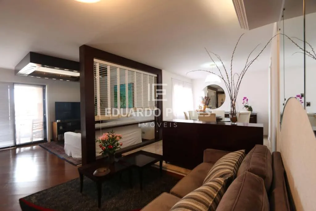 Apartamento com 2 suítes à venda em Moema, São Paulo, por R$ 3.400.000